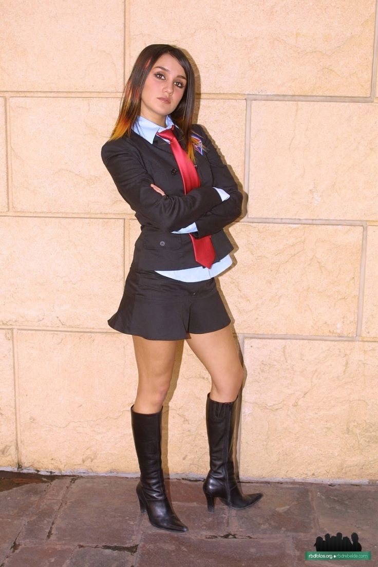 rfl0001's tweet photo. the original e-girl https://t.co/EY9lF85sSm
