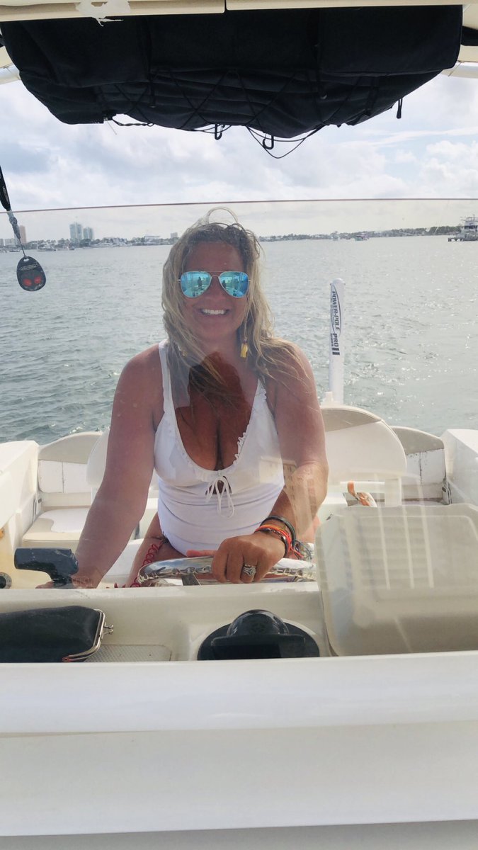 Cschulzhudson's tweet photo. Sweet Summertime ☀️ https://t.co/3xit3FPzwu