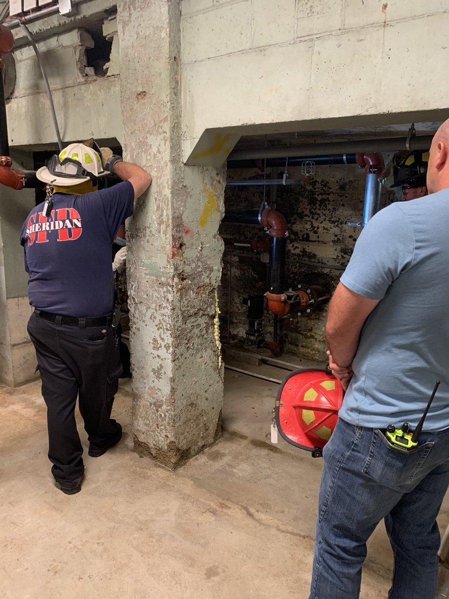 SheridanFire's tweet photo. Sheridan Fire Crews trained on elevator rescues, and sprinkler operations this evening, after our monthly business meeting. #training#trainuntilyougetitright https://t.co/FzKgcfxVQO