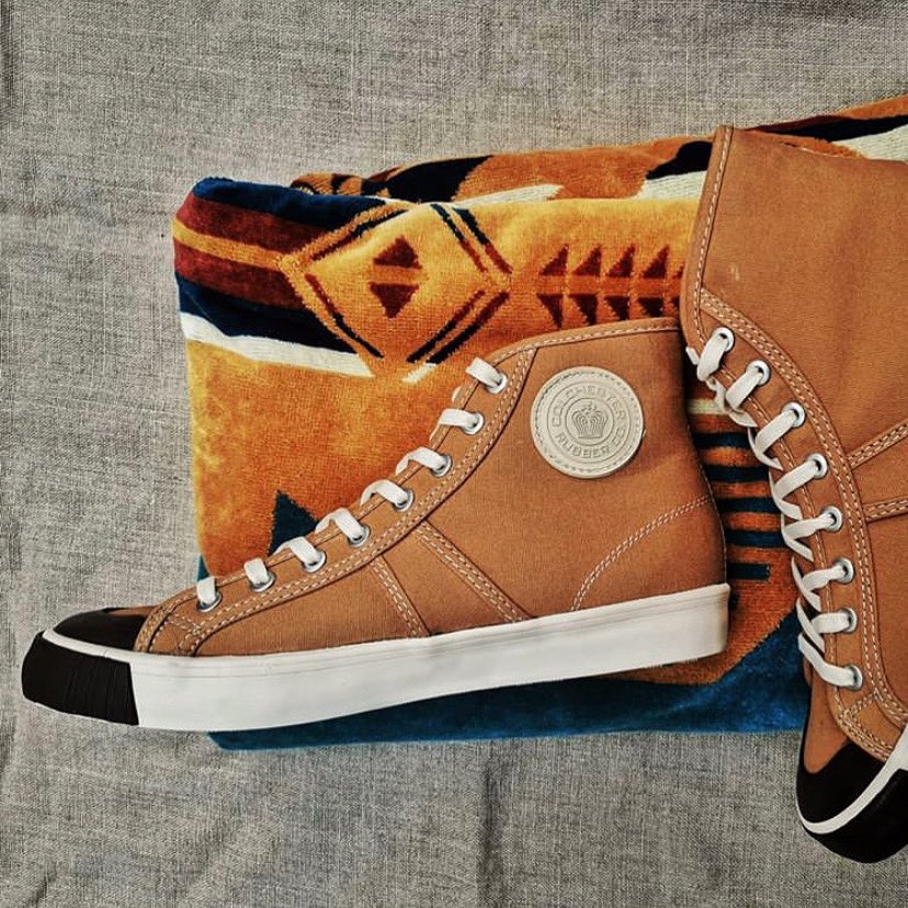 Colchesters's tweet photo. Most all of the canvas-upper, “classic” sneakers today have been traced back to the Colchester Rubber Co.’s National Treasure Sneaker, originally designed for the *new* game of basketball in 1892.
Discover the vintage original today! https://t.co/aVHyVrnWI1