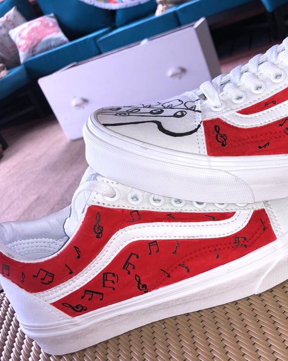 Kare’s Customz tweet media