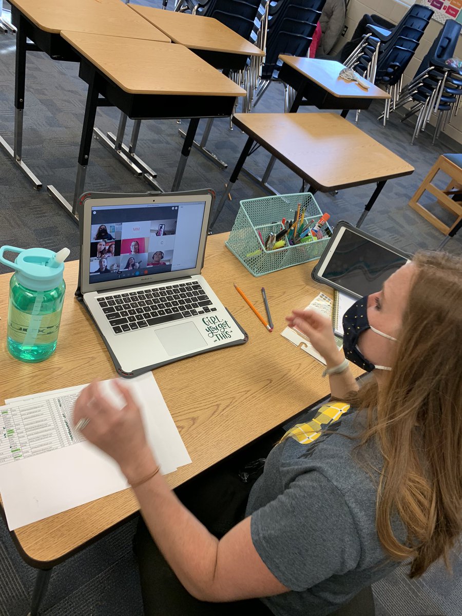jg_risinger's tweet photo. Tonight’s Virtual Meet The Teacher was amazing to see, we missed our Buffalo fam SO much 💛 I’m just so incredibly proud of teachers and educators connecting with kids and learning how to teach in BIG new ways. @Buffaloes_SMSD #comanchestrong https://t.co/MFCb9n4EkO