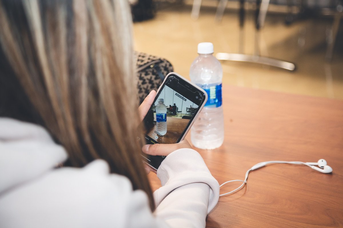 MrBrownTHS's tweet photo. Part of the process of building a culture of achievement in young adults is helping them make the transition from consumers to producers. Apps have taught them to consume media &amp; content but today we took our first steps in learning how to produce and contribute! #TerrellTogether https://t.co/ZGZqaDDE0h