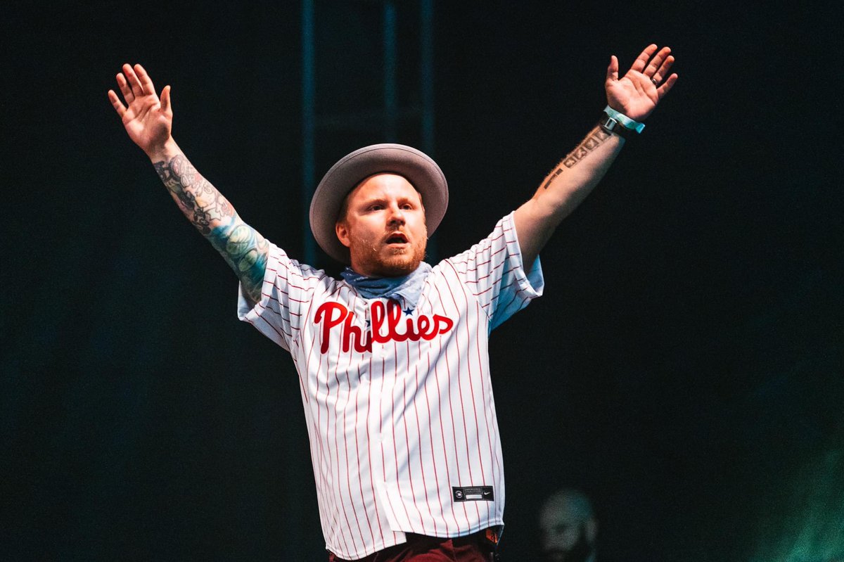 LiveNationPhila's tweet photo. It's been 9 months since @SmithAndMyers have stepped foot on a stage! Thanks for the memories, Philly! #LIVEINDRIVEIN ππΆ
πΈ: @garfinkel_ https://t.co/AkYUZrFUGf
