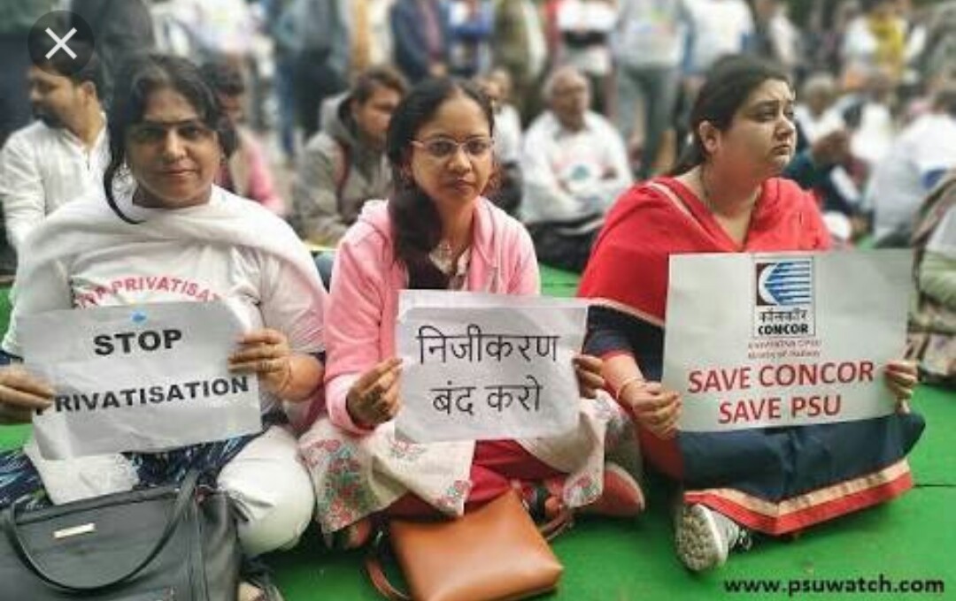 Pradeep81206's tweet photo. Save country, save job
#stopprivatization 
#SpeakUpForSSCRailwayStudents https://t.co/ZOXjCtT7DK