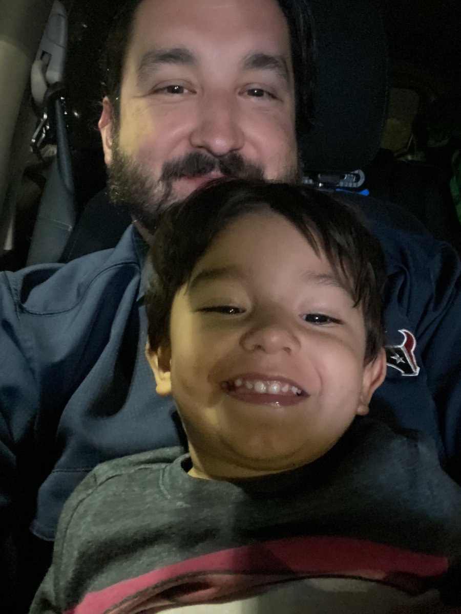 APMrG212's tweet photo. Our #characterstrong challenge for the week encouraged us to put our oxygen mask on and take care of ourself. Last night I stopped working at 6 and took Nic to the #walmartdrivein to see @pixarcars! #maydeforthis https://t.co/PfqeUyLjge