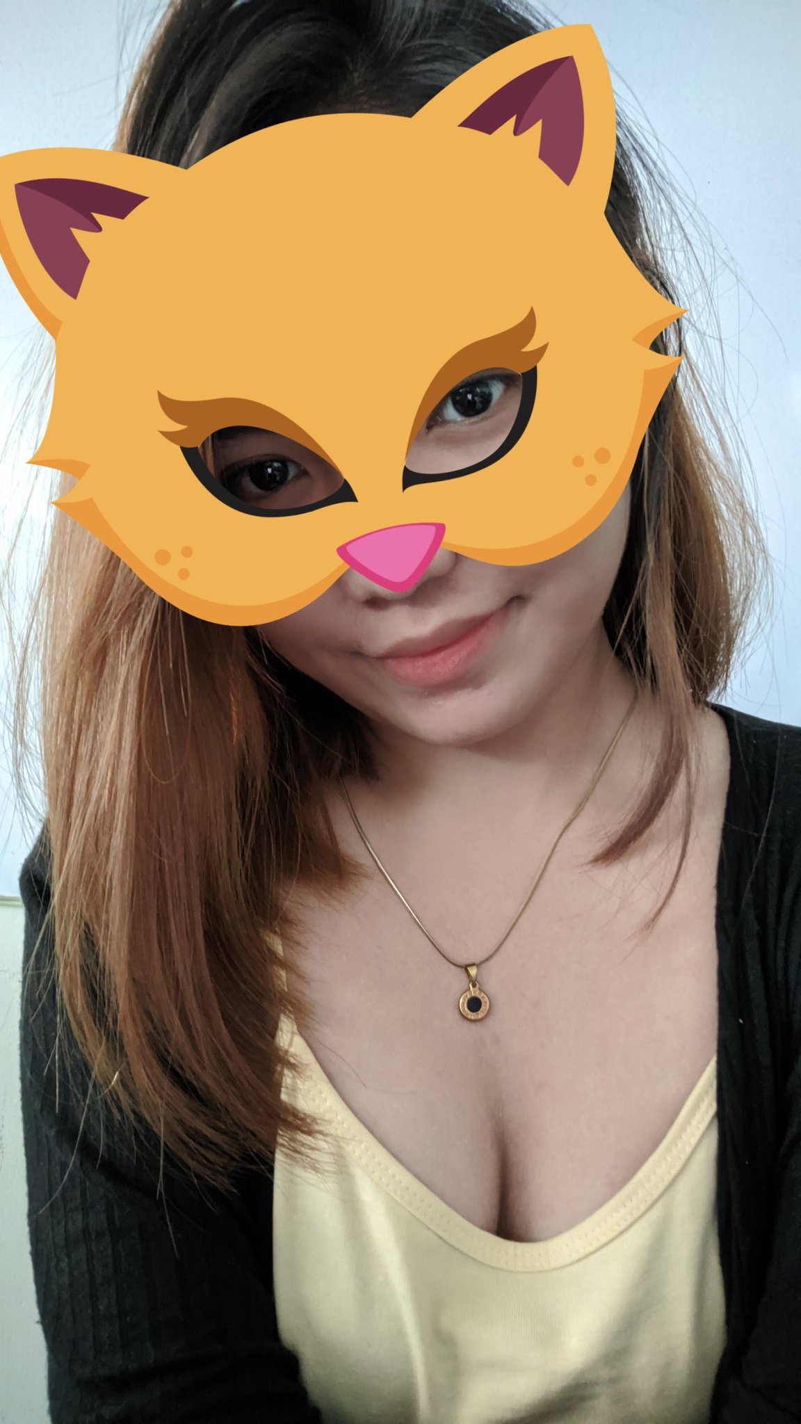 May magavail kaya ng VC namin today 1pm :( all the way with hubby dm lang https://t.co/tiaMgWwQQd