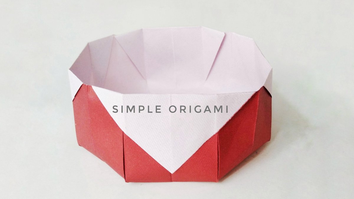 SimpleOrigamiYT's tweet photo. <3 Project: #Octagon_Box_Origami 🛑🛑🛑🛑
Designed by Surala - Folded by me
=
◆ Watch video: https://t.co/v6b10RE0sz  
=
#SimpleOrigami #Origami #OrigamiPaper #ModularOrigami #Origami3d #paper #OrigamiTutorial 
#handmade #PaperFolding #diy #Creative https://t.co/Q9aVTMdpbT