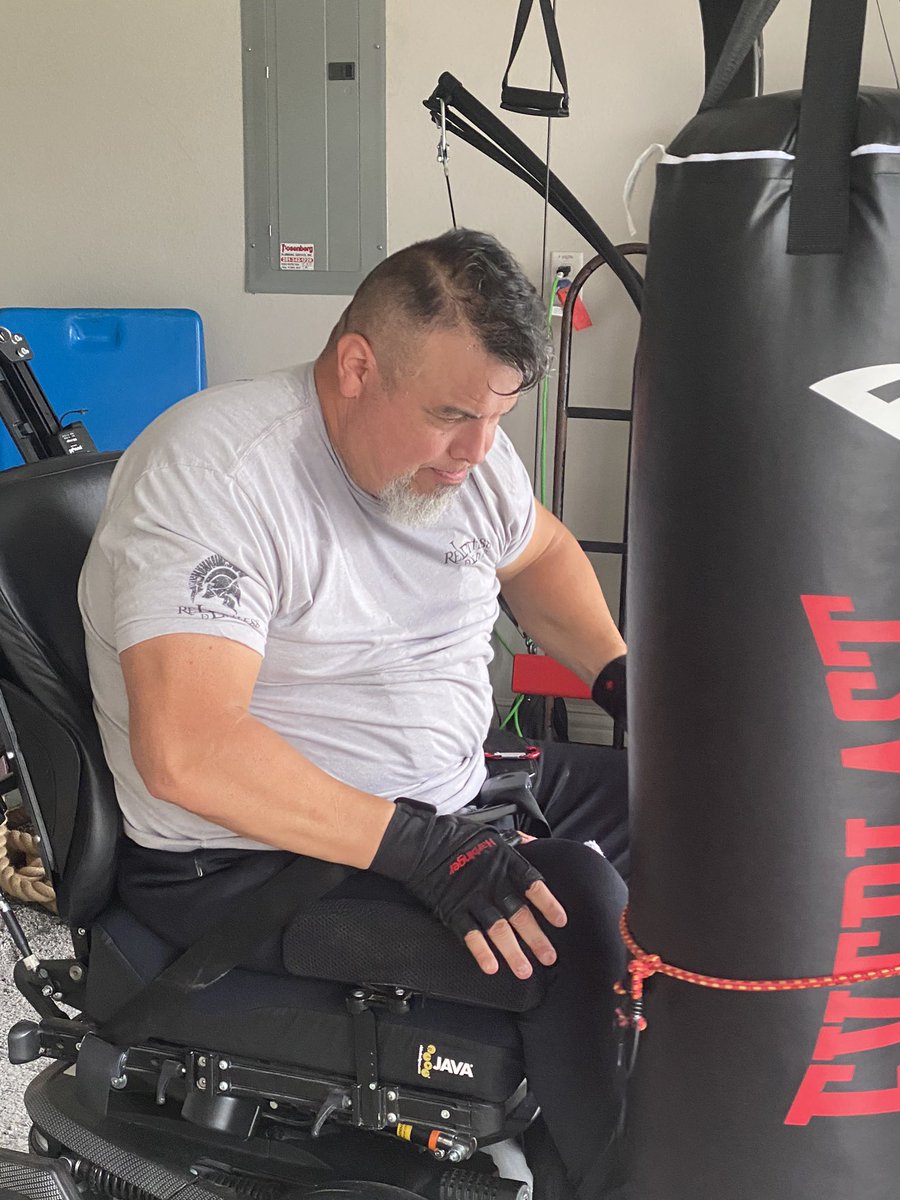HouPDwifeSheri's tweet photo. Fighting through the pain.He will win this;he isn’t thinkng any other way! FORGET Police Reform! #KeepCriminalsJailed #ReLEntlessRonnyStrong https://t.co/iASM0vYkVb