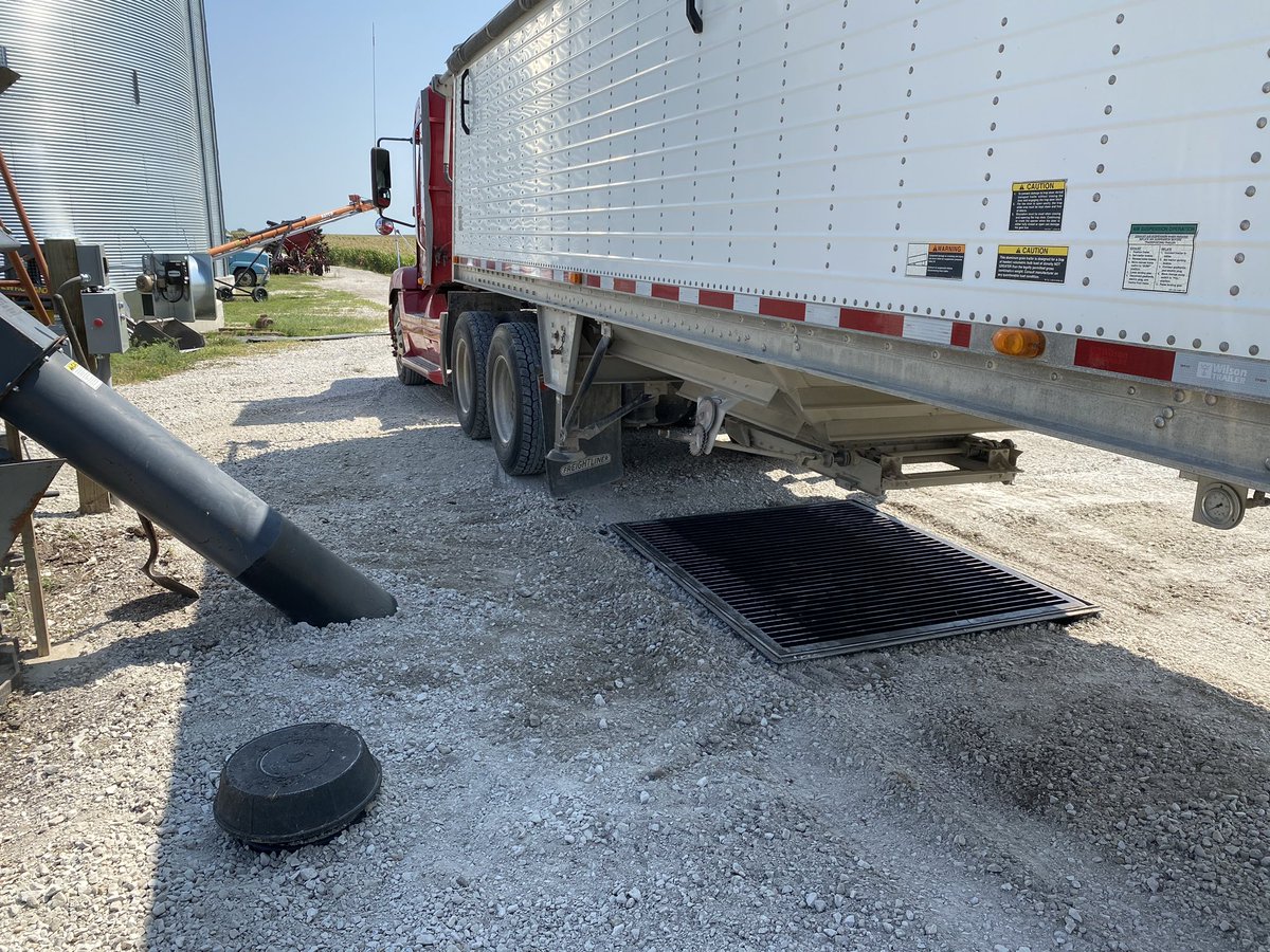 Got the used pit in last week. Should work well. Going to put 2’ of 3/8 steel plate around it then do a little wiring to finish up. #lowrydumpit #harvest2020