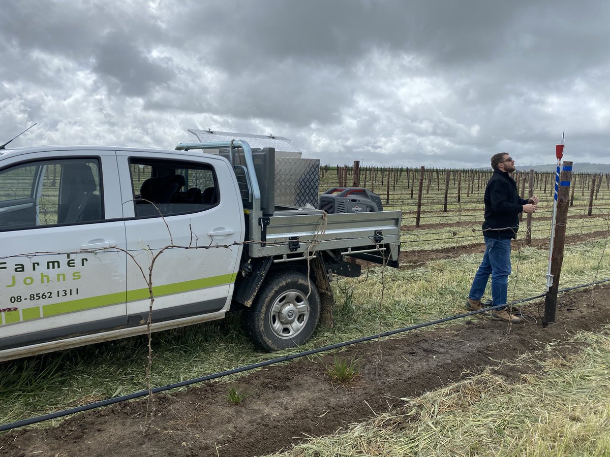 Another fuel gauge going into vineyard, soil moisture monitoring a must have these days , thanks for the installation ⁦@ajpietsch⁩ ⁦@MEA_Australia⁩