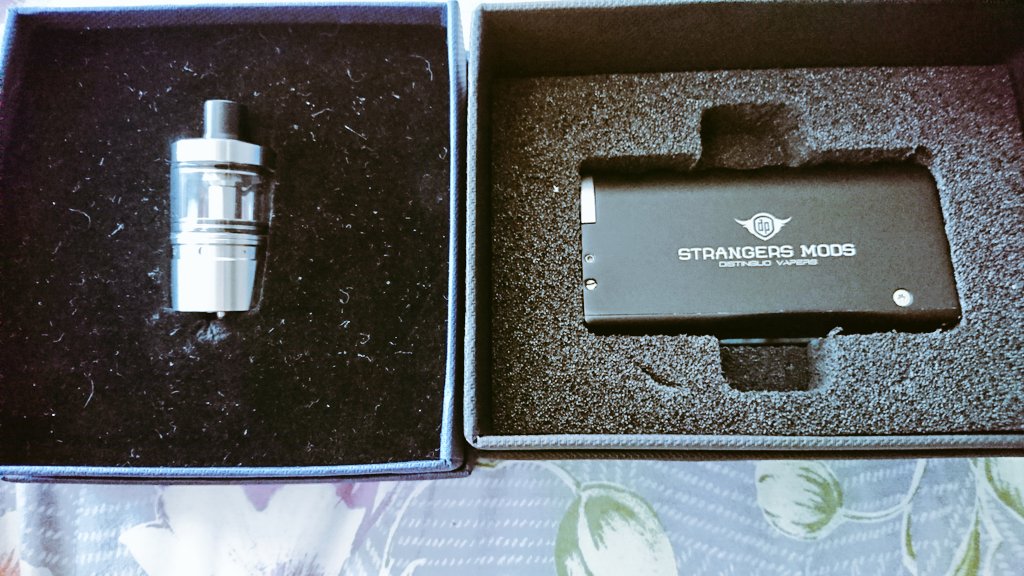 sho_hobby7's tweet photo. 届いたー✨
今月のメインイベントよ😁
STRANGERS MODS MINUTA
DB MODS LORD RTA
はぁ~、憧れてた物が手に入って、満足でお腹いっぱい😁
#vape
#MINUTA
#LORDRTA https://t.co/yWrfJrT0g0