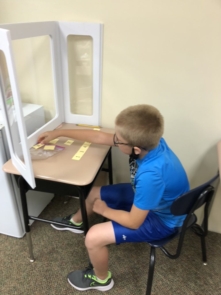 TinaDonnell's tweet photo. Learning about place value by building numbers. #TH_Principal #lctitanhill https://t.co/1JZXzbemY9