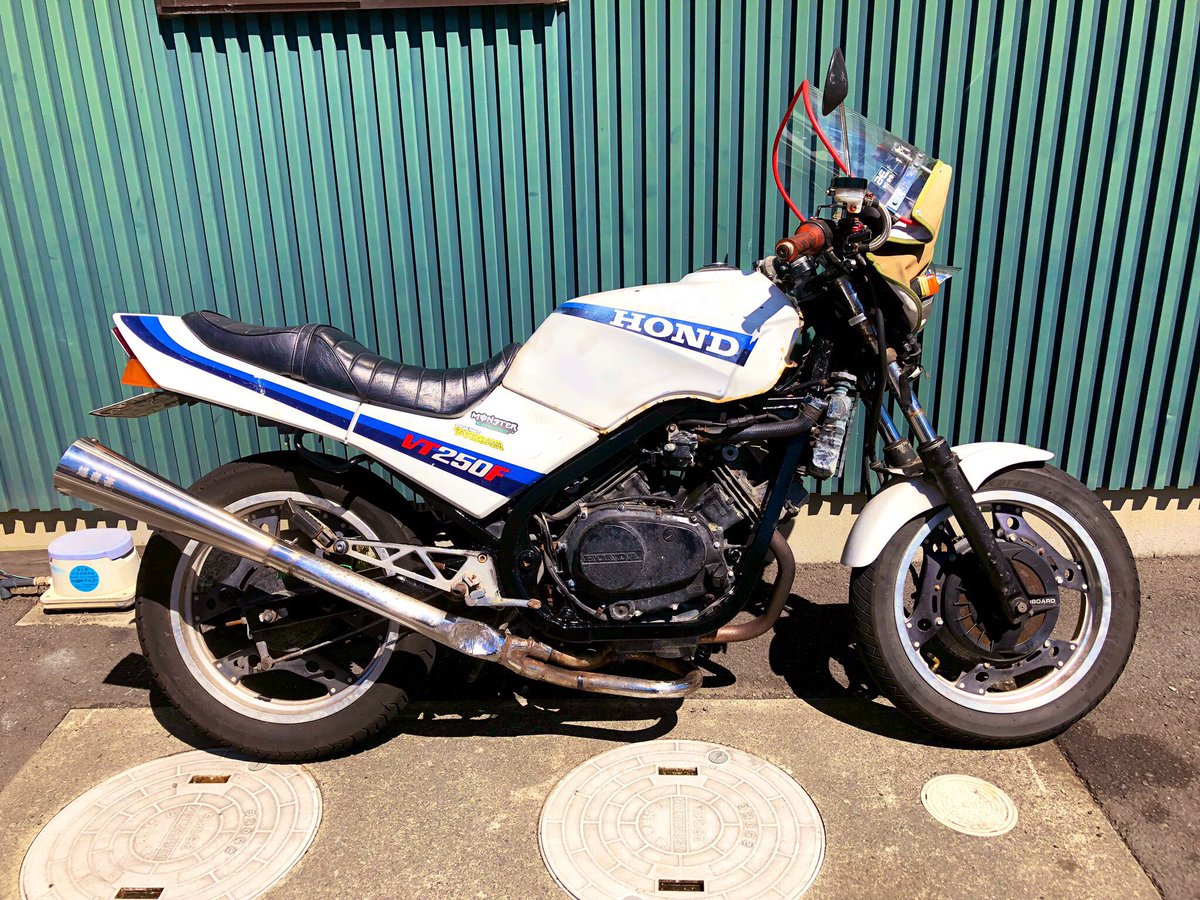 このvt250を探しています 名義変更されずに乗られてて困ってます 風防 