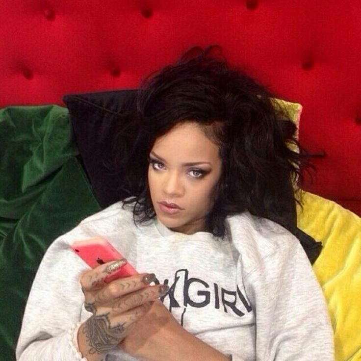 shitmodelmgmt's tweet photo. “Babe the client LOVES YOU!!!!!😘😘😘😘😘😘😘😘”
the client around me: https://t.co/iP1fbQHUXc