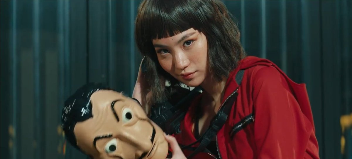 kittychicha93's tweet photo. [20200904] screencaps of @kittychichaa as Tokyo from Garena Thailand's Free Fire video

#ชิชาอมาตยกุล #kittychicha #chichaamatayakul #kittykats #kittychichaofficial #MoneyHeist 
#ทรชนคนปล้นโลก #FreeFire #FFTH
#FreeFire3rdAnniversary
#ฉลองครบรอบ3ปีFreeFire https://t.co/rQ56vvLObg