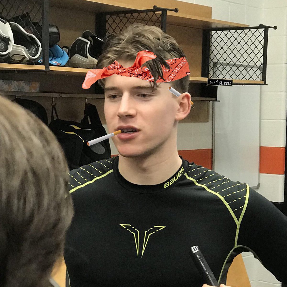 heyyyrudder's tweet photo. Barzal, bar bell, Taco Bell. Doesn’t matter, Flyers in 7 https://t.co/GGdhSrdRMH