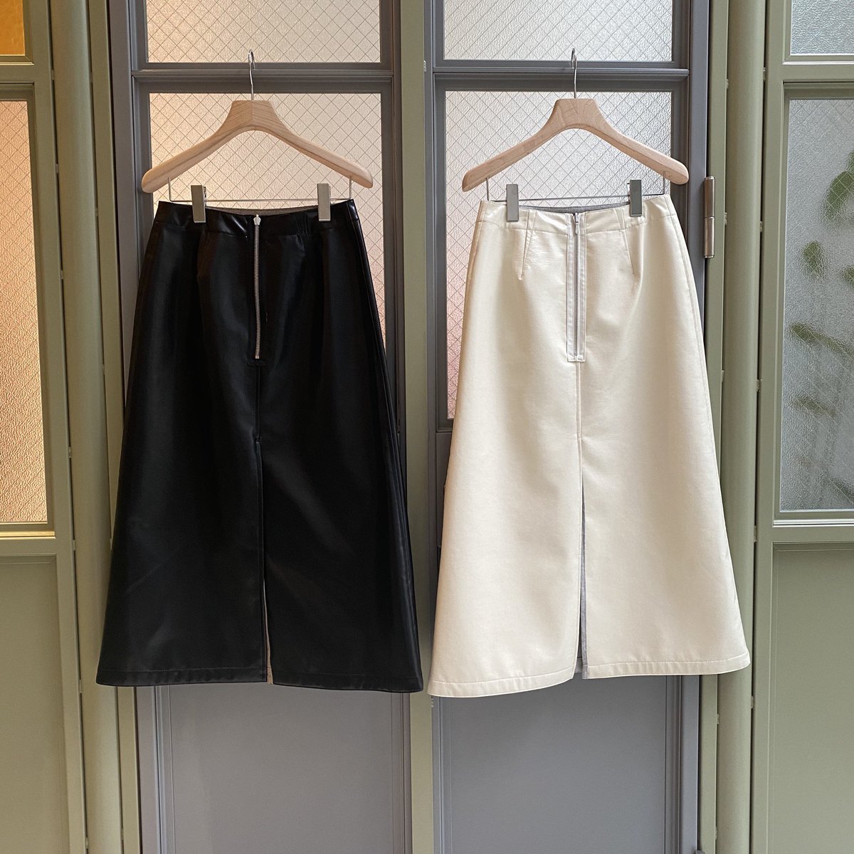スカート AURALEE WOOL CASHMERE LAMINATE SKIRT AURALEE WOOL CASHMERE LAMINATE SKIRT