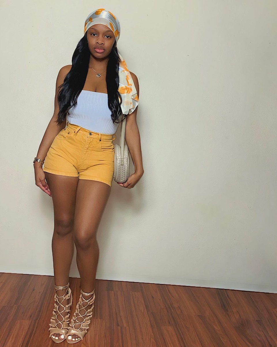 MsChrissyDaily's tweet photo. 🌻💛 PROGRESS NOT PERFECTION BABY! 

.
.
#fashionblogger #brandambassador #shorts #styleblogger #blackstyleblogger #blackblogger  #blackyoutuber #styleinspiration #styleoftheday #longhair #fashion #style #styleinfluencer #fashioninspo #fashioninfluencer #stylegoals  #nomakeup https://t.co/ChCgGwD70a