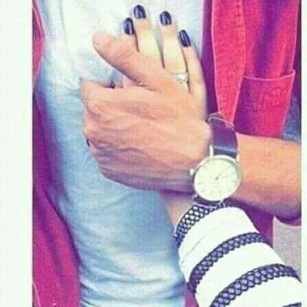 *گل اللي بينا حلو حتي لو گان خناق*🌒💙🎶"))