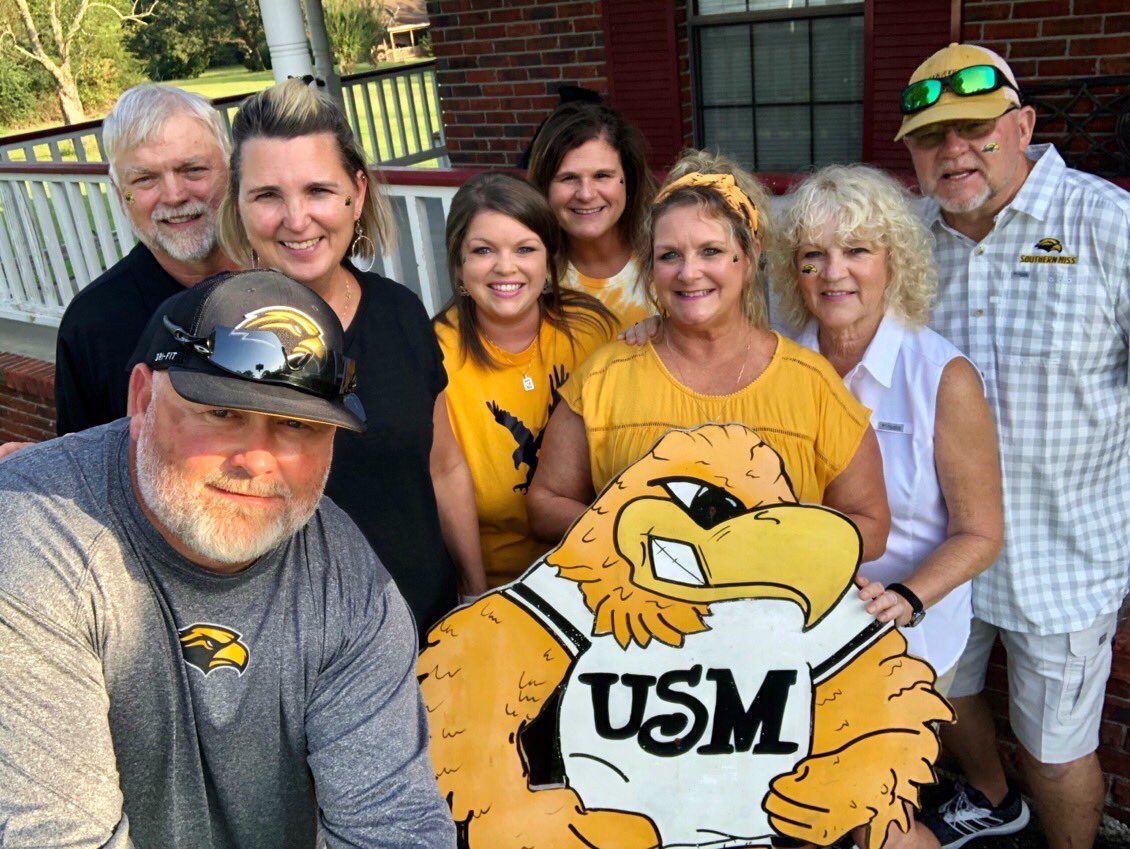 LibbySteelman's tweet photo. SOUTHERN MISS TO THE TOP #fghfancam  #SMTTT https://t.co/Bf11gjxDPy