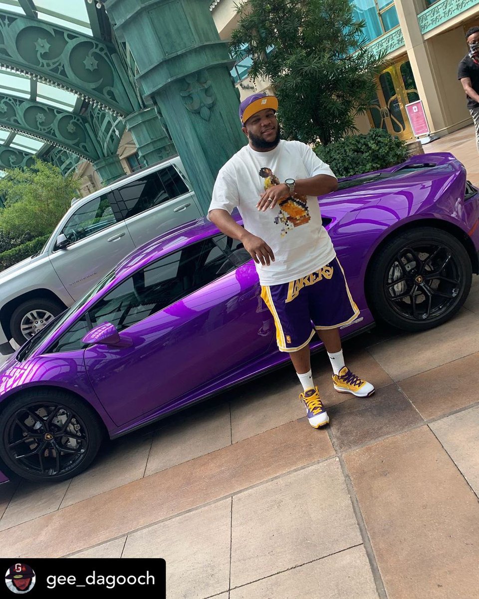 TheForestLab's tweet photo. 8 Bit on V Ten. #nonewfans

📸: IG - gee_dagooch - HAPPY BIRTHDAY TO ME!!! SHOW LOVE TO A REAL ONE. #SuperBlessedBro 💜💛 9/1 #SeptemberBelongsToMe https://t.co/nRDrxKklmP