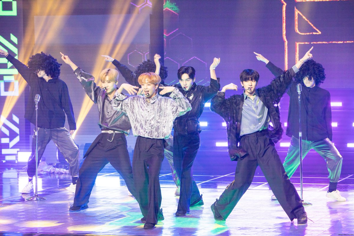 kchan_tv's tweet photo. #Kchan韓流TV
✨オリジナル #KPOP 番組🎵
「#PowerofKLab7」の見どころ満載な映像をお届け🙌
「Power of K Lab7 総集編」#1
🌈今日は 5人組のライジングアイドル #DONGKIZ が素敵なダンスパフォーマンスや爆笑トークをお届け♪
▶午後6:00~
#동키즈 https://t.co/9nKPvP6TCy