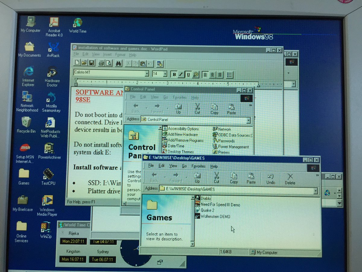 OpenVMS_DECnet's tweet photo. Win98se with 2GB RAM:
1) config.sys: device=C:\WINDOWS\HIMEMX.EXE /MAX=1048576 (himemx is at sourceforge)
2) system.ini - [vcache]: MaxFileCache=524288
3) system.ini - [386Enh]: MaxPhysPage=3C000

seems to be stable without #3 ...

#windows98 #win98se #RetroComputing #windows98se https://t.co/nWnz59Yja0