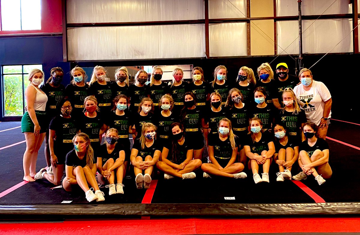 StXTigerCheer's tweet image. So Proud of the work these athletes are putting in. Talent+Hard Work= Greatness. @StXTigersFB is getting ready and so are we!!!! 💚💛 Friday Night Lights are just around the corner!!! #WeAreStX