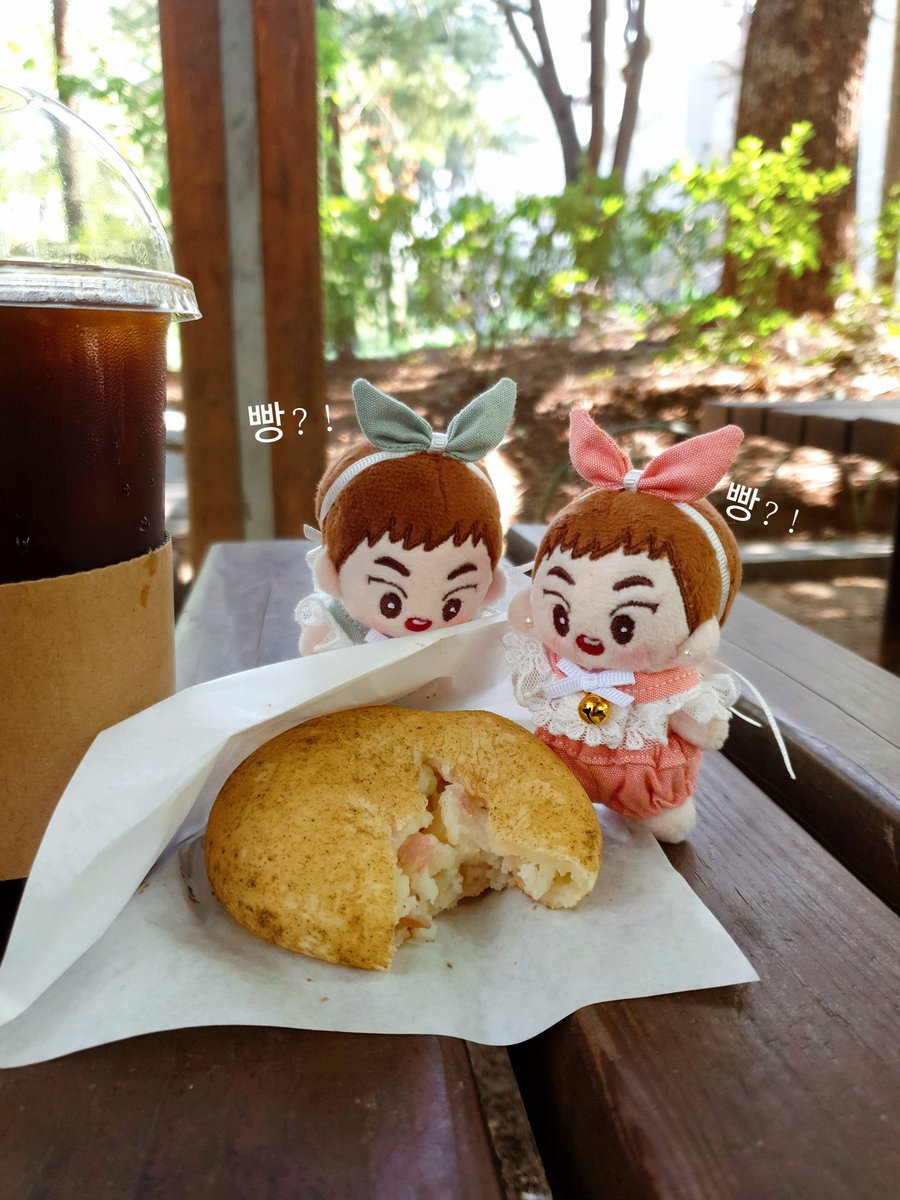 mmallangg's tweet photo. 감자빵🥔🍞 ㅇ~(ㅇ
 #아기밍돌이 #아가밍돌이 https://t.co/ioDwMHsE9e