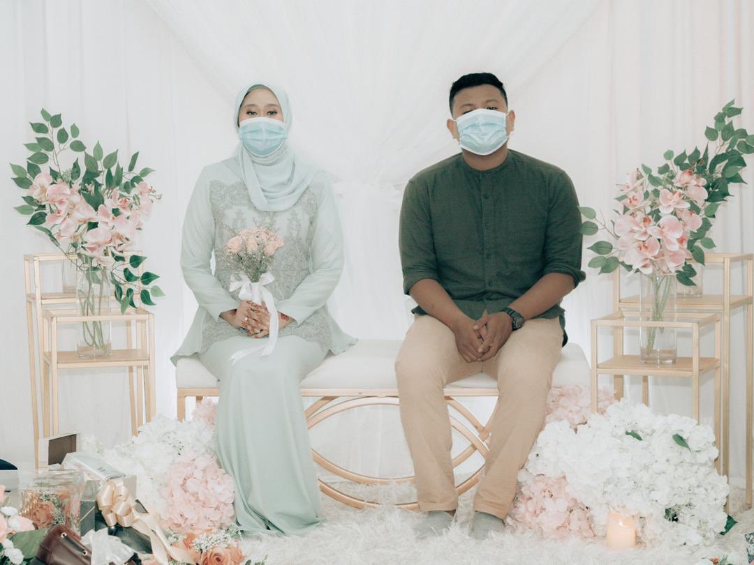 AzrinNovan's tweet image. Next step 🔜 semoga dipermudahkan segala urusan. I love you sayang  #eday #AzrinXLisa