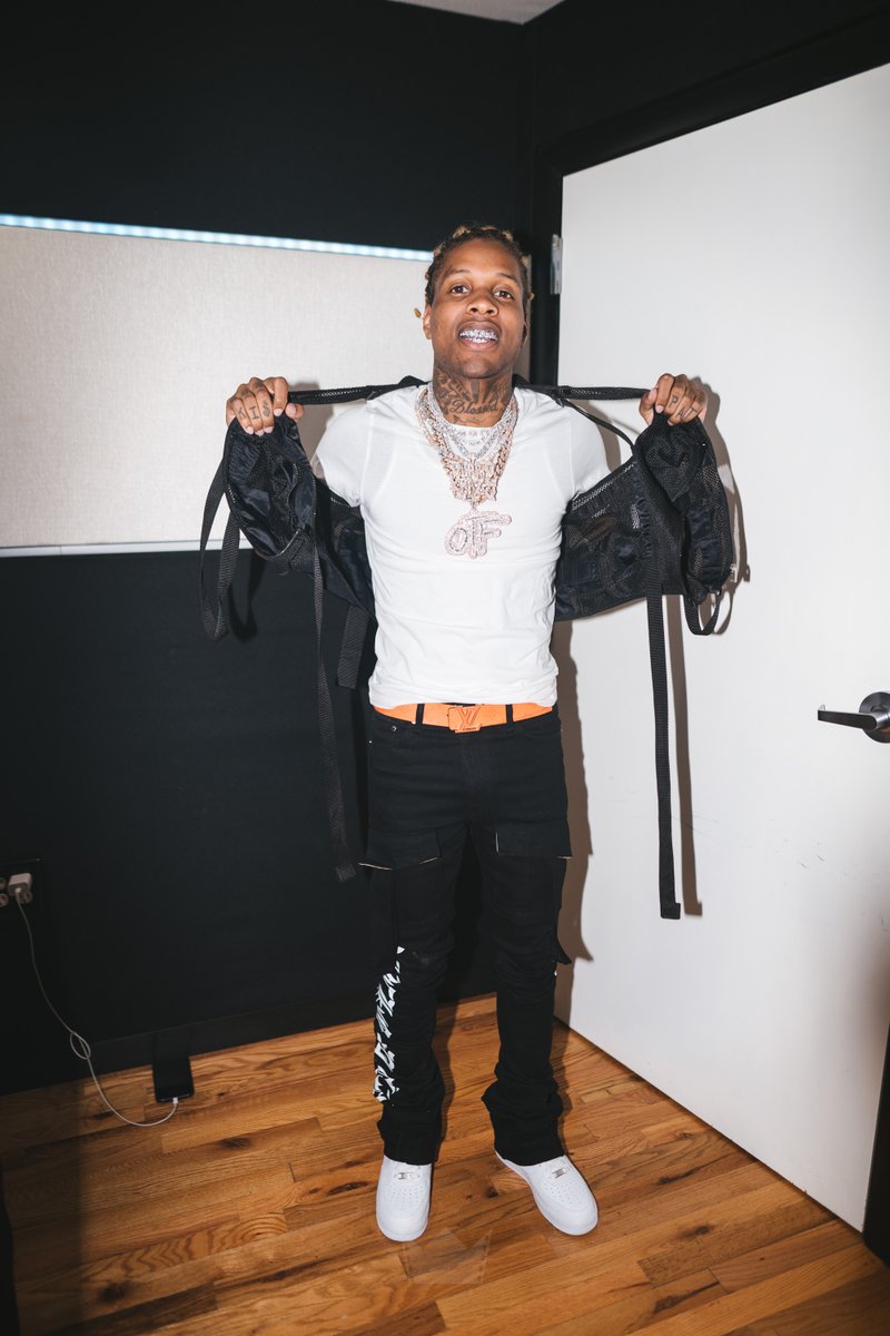 RapCaviar's tweet photo. The Voice 🗣 New @lildurk is here. Listen now https://t.co/het6LILaKV https://t.co/ELOVQgDGQv