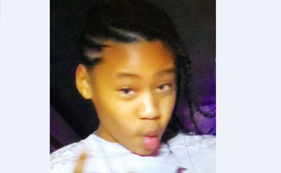 KWCH12's tweet photo. #BREAKING -- GIRL REPORTED MISSING IN WICHITA: Police say 11-year-old Mary Barnes was last seen about 6:40 p.m. tonight (Thursday) at the West Side Athletic Park. If you see her or know where she could be, call 911: https://t.co/x6P56UXMpJ #KWCH12 https://t.co/LjA5h95hHR
