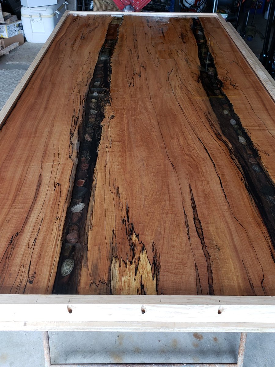 The new table top I my building for Pam