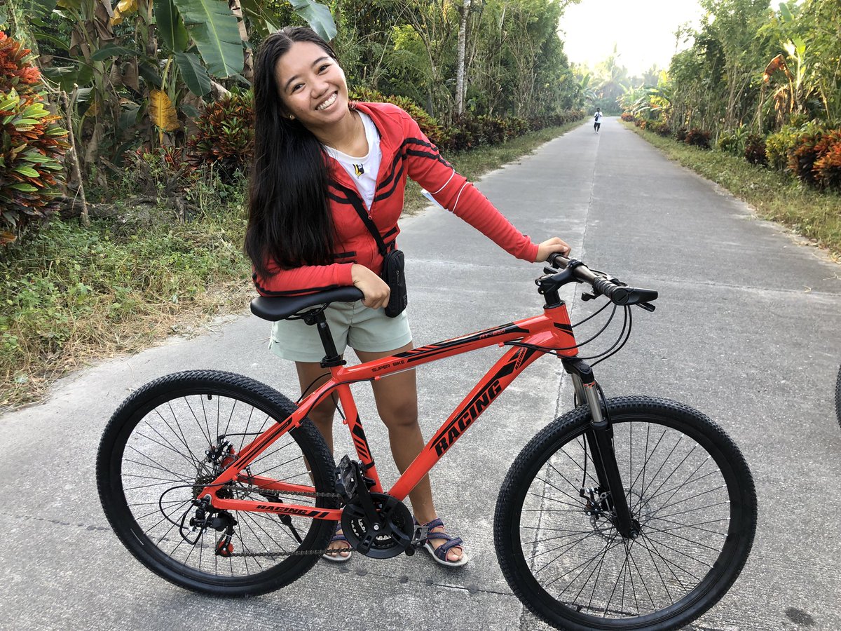 badiday_L's tweet photo. gotcha 🚴🏻♀️ #happyna https://t.co/UAm6jauFru