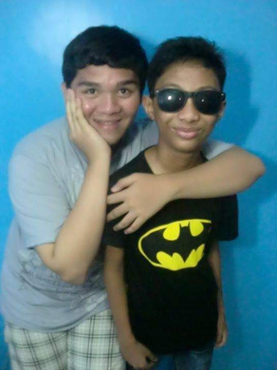 aprilnunezzz's tweet photo. First Emman Nimedez and now Lloyd Cadena?!! Oh no, May you both rest in peace. 😭💔 https://t.co/yDHZCWONLz