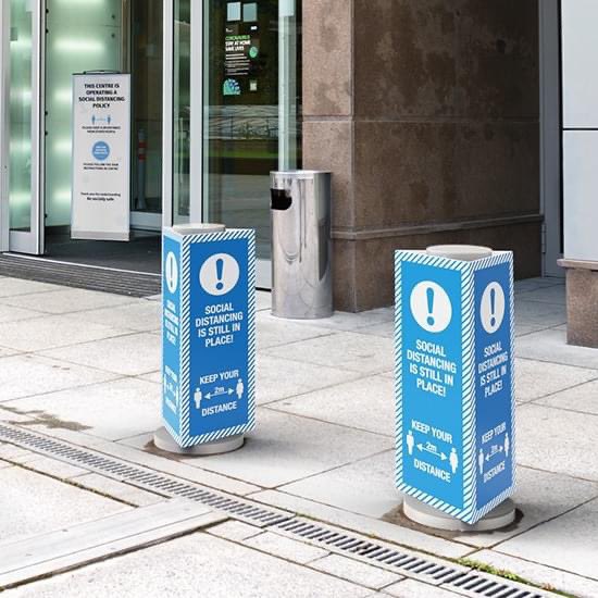SupportYork1's tweet photo. Outdoor signage, of course, needs to withstand the elements. Made of 4mm correx, and printed with fade resistant UV inks, these bollard sleeves are fully weatherproof and can be left outside for months. Make sure the background colour and main message have a high contrast. https://t.co/S937eUjTRh