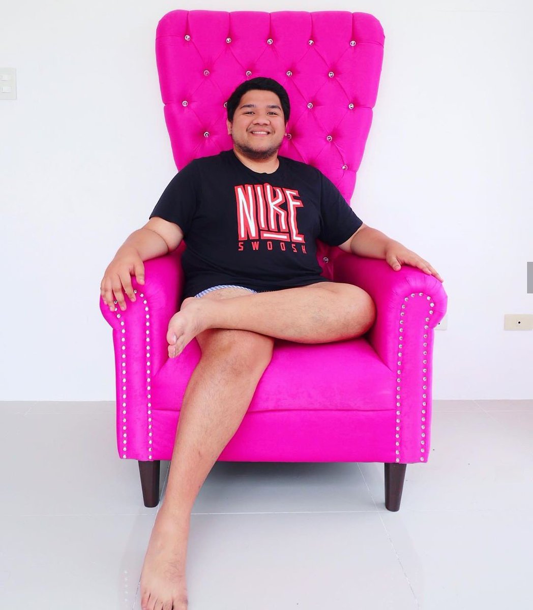 AngTanongKoSayo's tweet photo. Salamat sa lahat ng tuwa at tulong na naibahagi mo, Isa kang inspirasyon sa lahat! RIP Lloyd Cadena 😔 https://t.co/Y2aCbvi07G