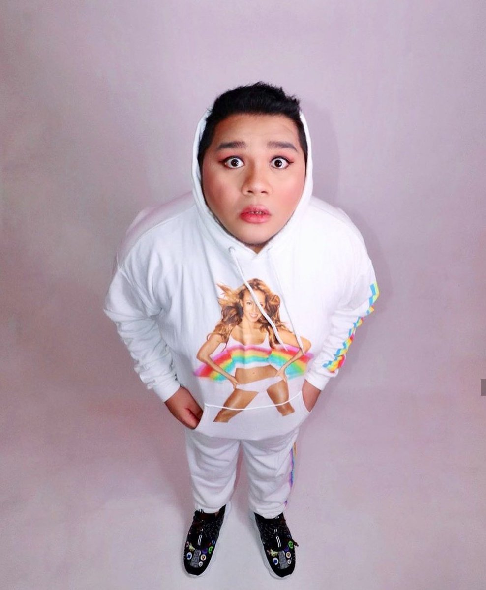 AngTanongKoSayo's tweet photo. Salamat sa lahat ng tuwa at tulong na naibahagi mo, Isa kang inspirasyon sa lahat! RIP Lloyd Cadena 😔 https://t.co/Y2aCbvi07G