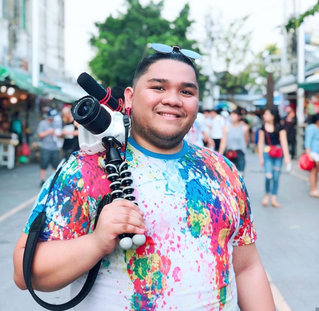 AngTanongKoSayo's tweet photo. Salamat sa lahat ng tuwa at tulong na naibahagi mo, Isa kang inspirasyon sa lahat! RIP Lloyd Cadena 😔 https://t.co/Y2aCbvi07G