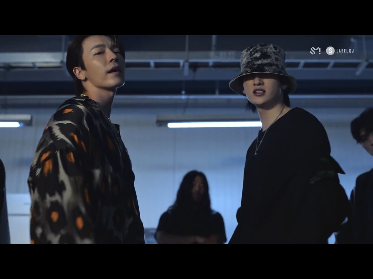 CUENCHEN's tweet photo. YouTube📽 https://t.co/ay0MbwV4yx 

#슈퍼주니어DnE #SuperJuniorDnE #BAD_BLOOD #SuperJuniorDnE_BAD 

@SJofficial
 
@AllRiseSilver
 
@donghae861015

💙💙💙💙💙💙💙💙💙 https://t.co/PtAmZ074Xl