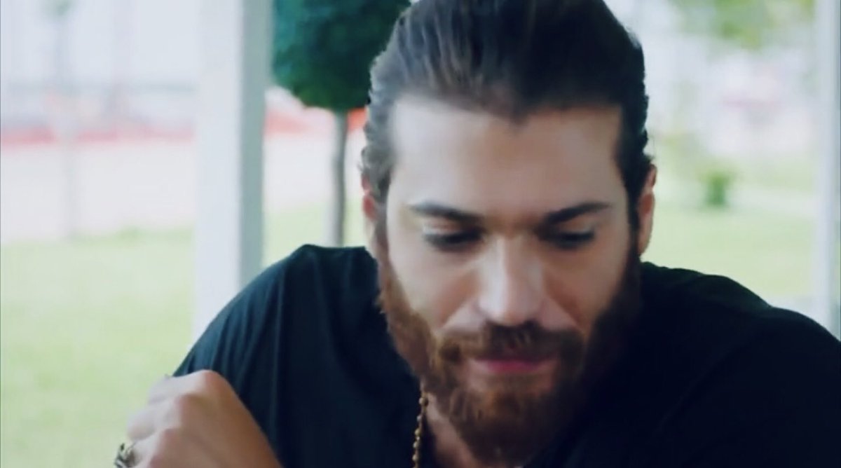 MariaGargano2's tweet photo. Ma Can geloso di Sanem già nella Bölüm 2?!😅😂😂❤️
È decisamente infastidito da quell’anello. 😬
(Comunque più lo rivedo e più mi piace, normale vero?)
#ErkenciKuş #DayDreamer #Camen https://t.co/XNj6jpVQc5