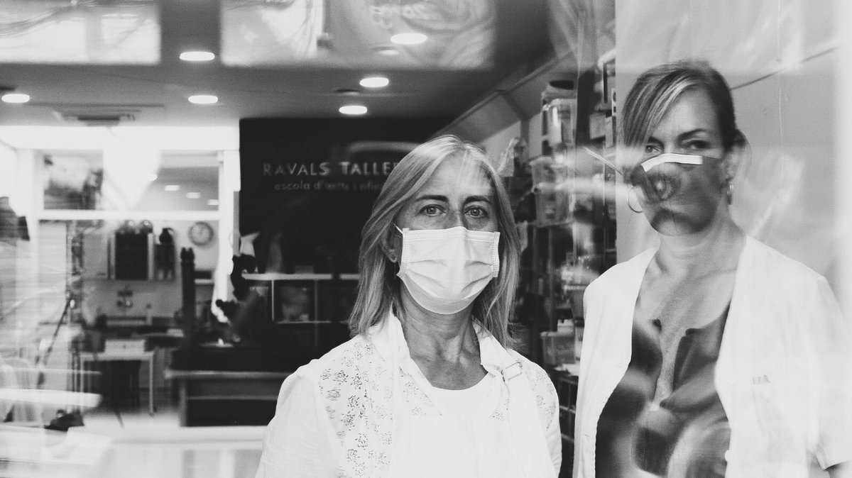 Com cada setembre, des del 2016, us esperem a la nostra escola taller per participar en els nostres cursos tallers del nou curs d’arts i oficis 2020-21. Vine, truca’ns o escriu-nos. Fotografia: Helena Torrent ravalstaller.cat