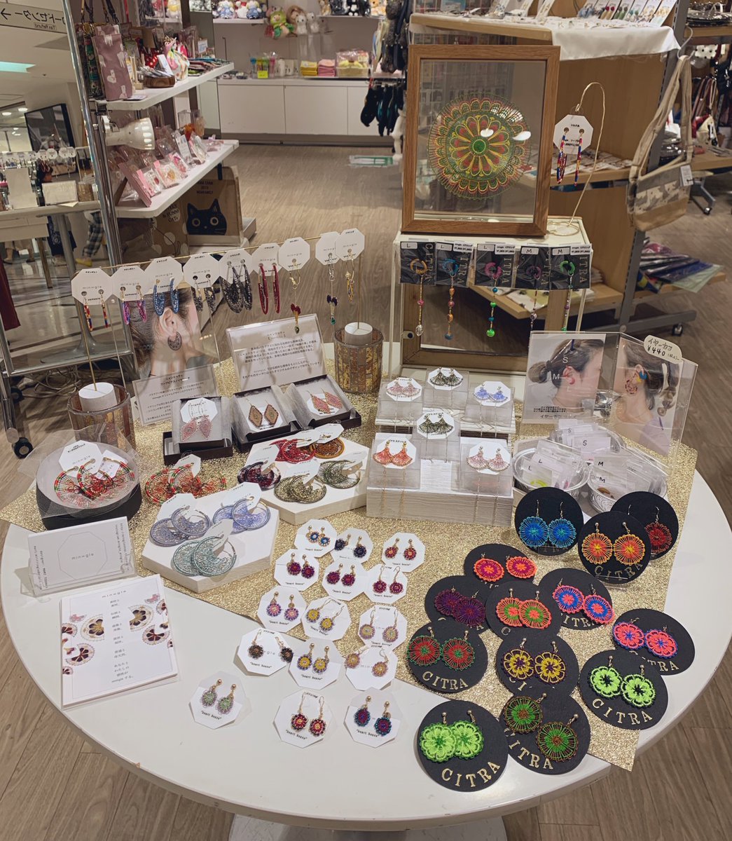 Min Gle 2 16 3 1有楽町マルイ ディスプレイ変えました 少しの時間だけでしたが 数名のお客様と直接お話できたのでよかったです ニャンドゥティアクセサリー 国分寺マルイ