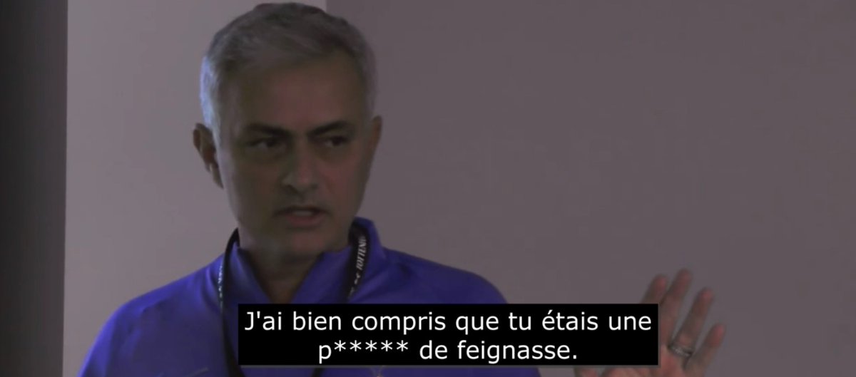 5/ La relation Mourinho-Dele Alli est l’un des arcs les plus intéressants du documentaire. Dès la première réunion de groupe, Mourinho le tacle devant tout le monde.