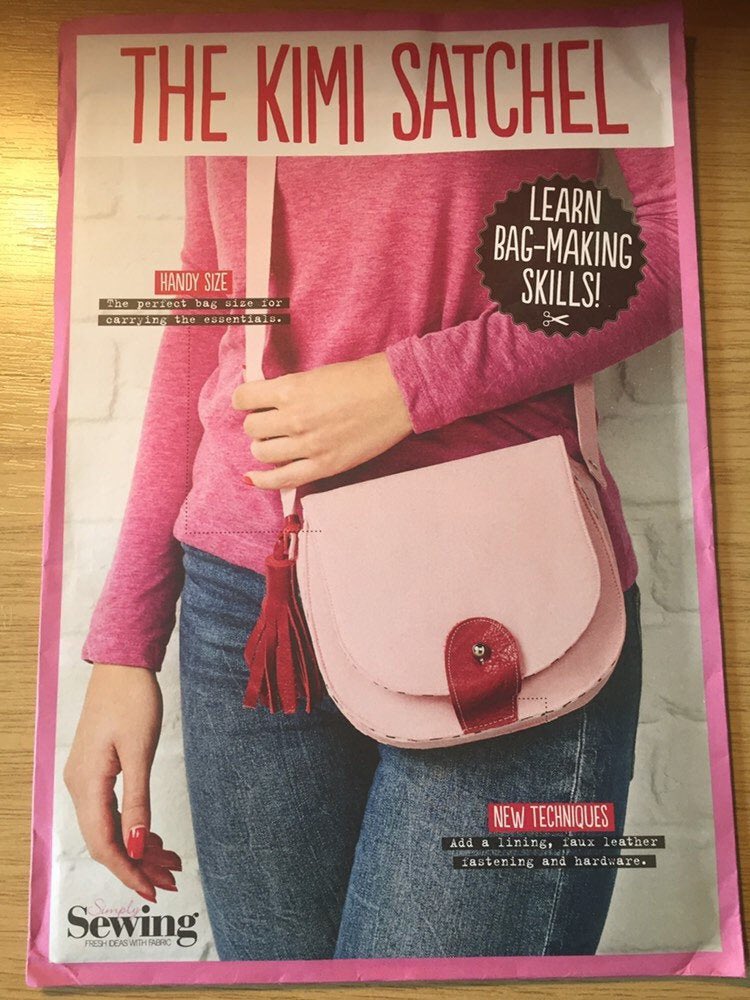 WatsonsVintage's tweet photo. ONLY £5.95 AND ONLY 1 OF THESE FABULOUS BAG MAKING SEWING PATTERNS AVAILABLE in my #etsyshop:Uncut & Unopened Simply Sewing Pattern 'The Kimi Satchel' #LearnBagMakingSkills #HandySizeBag #LearnNewTechniques #SupplyPattern https://t.co/5p6ScsCTzM #SimplySewing ##BagMakingPattern https://t.co/yq7q0eQFf6