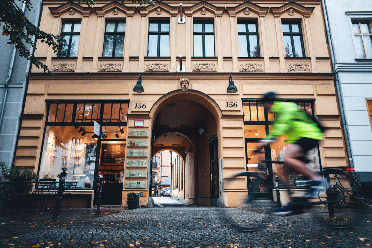 unitb_berlin's tweet photo. Super, wenn einfach alles zusammenpasst:
unser Team hat beim #STADTRADELN gut losgelegt, die Initiative #VerkehrswendeMacher macht große Fortschritte und nächste Woche ist auch noch der Future Mobility Summit. https://t.co/boOlSmWw7F