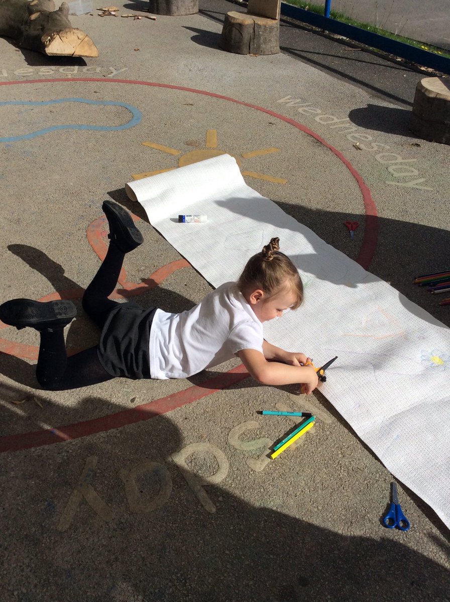 MrsHarveyLW's tweet photo. Another fantastic start to the day, we’ve been building, balancing and creating so far! Lots more still to come 😊 @MissDawleyLW https://t.co/oagHoLFaac