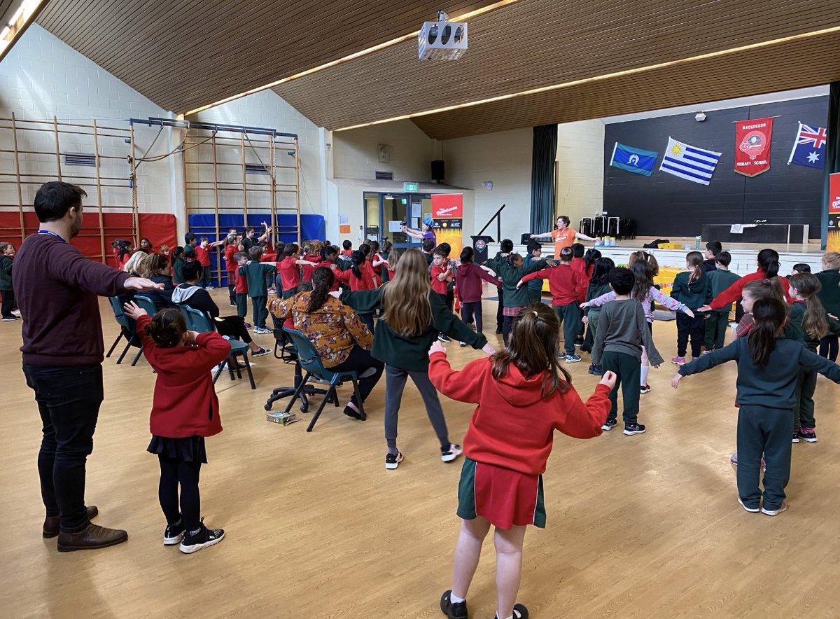 MacgregorPS's tweet photo. More @questacon fun today! 💫🧬 #WhenLearningIsFun #MagicHappens https://t.co/mqTL7bVsI4