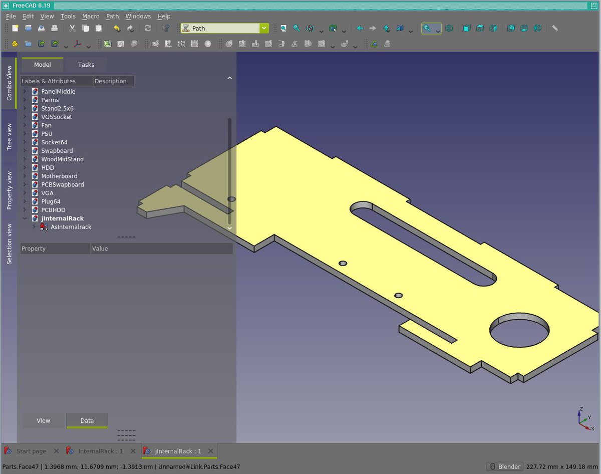 YLRabbit's tweet photo. #FreeCAD with MSAA 4x Anti-Aliasing. 
Not an outstanding breakthrough in and of itself, but the trick is that FreeCAD works on another machine, uses its GPU for rendering and only sends me the result using #VirtualGL😉 https://t.co/zpxAvqo02n
